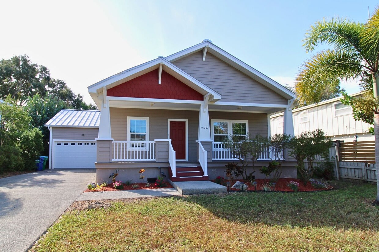 Foto principal - Beautiful 3-Bedroom Home in Seminole, FL!