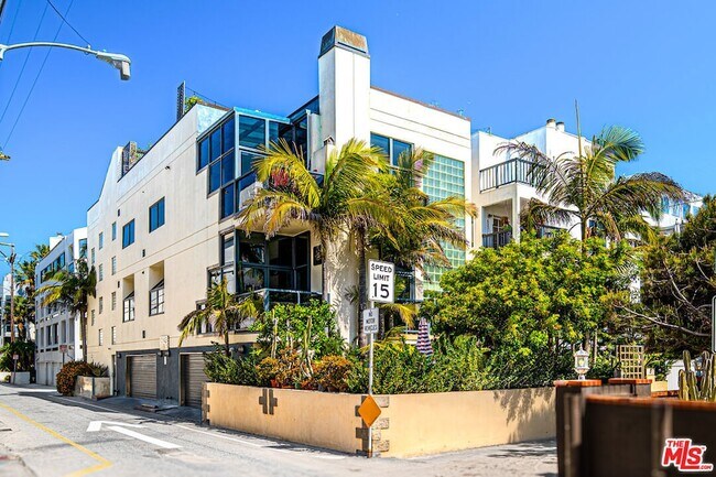 Foto del edificio - 11 Voyage St