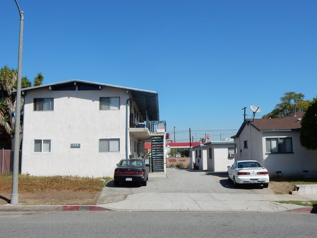 Building Photo - 1705 251st St