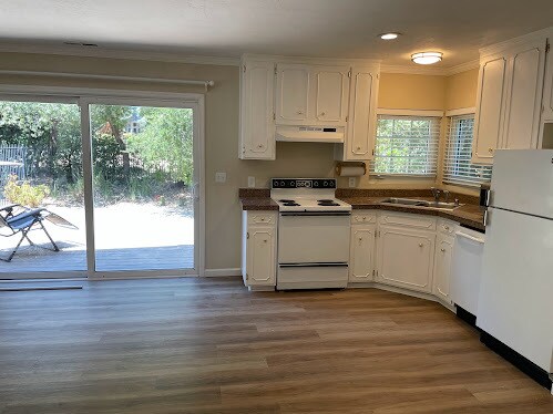 Building Photo - 15474 Monte Vista Dr