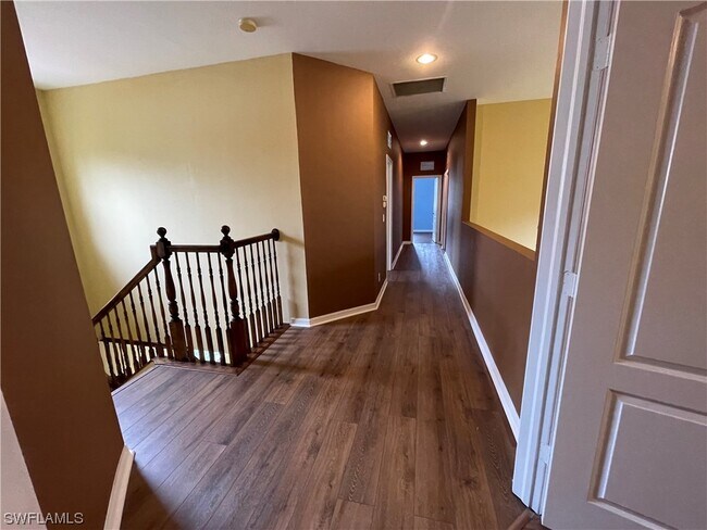 Building Photo - 10245 S Golden Elm Dr