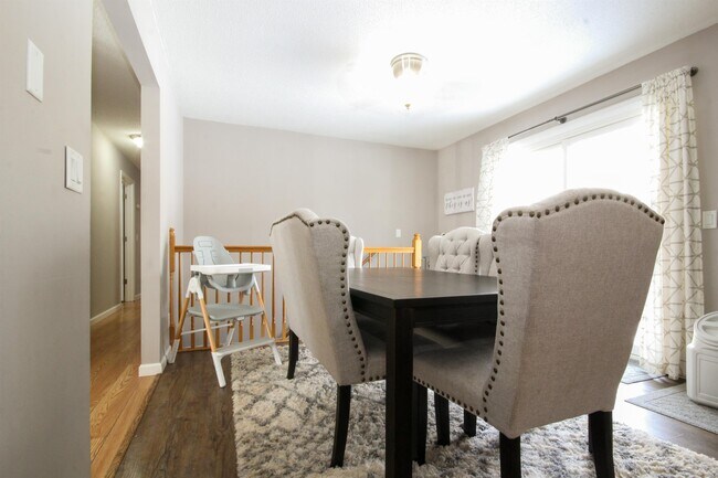 Foto del edificio - 1811 Truman Ct