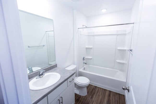 Building Photo - 3569 Grassland Dr