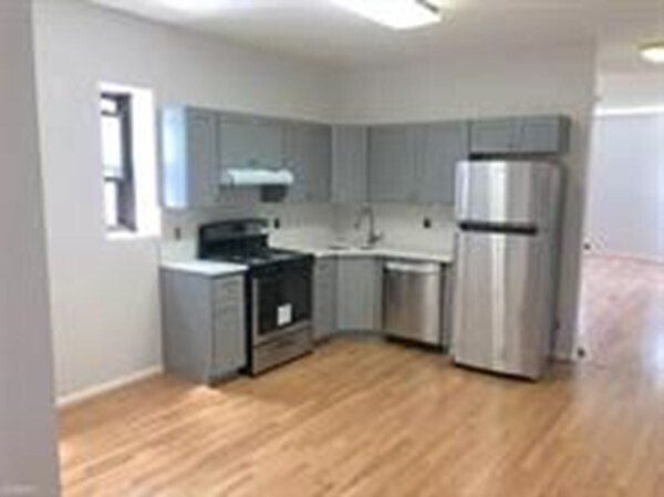 Foto del edificio - 3147 Washington St