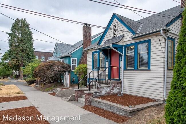 Building Photo - 2 br, 1 bath House - 153 18th Ave