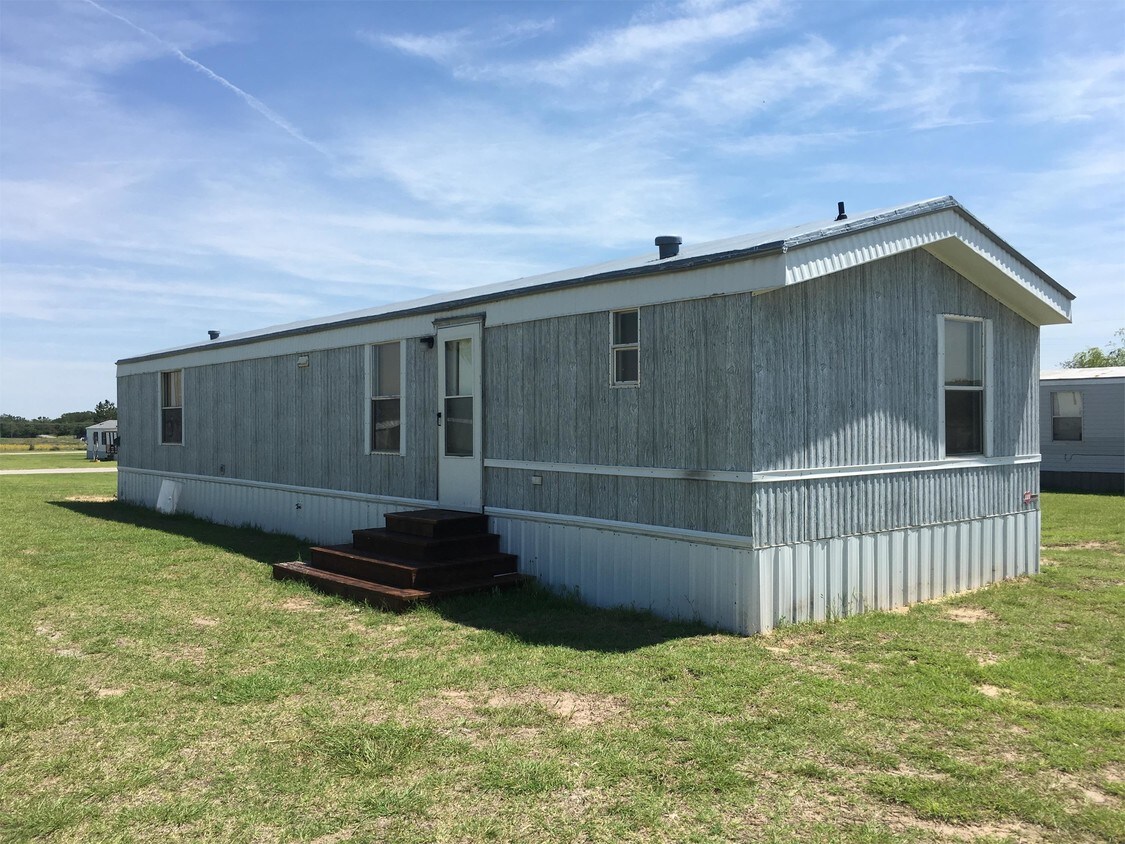 Foto principal - 42284 S County Road 200