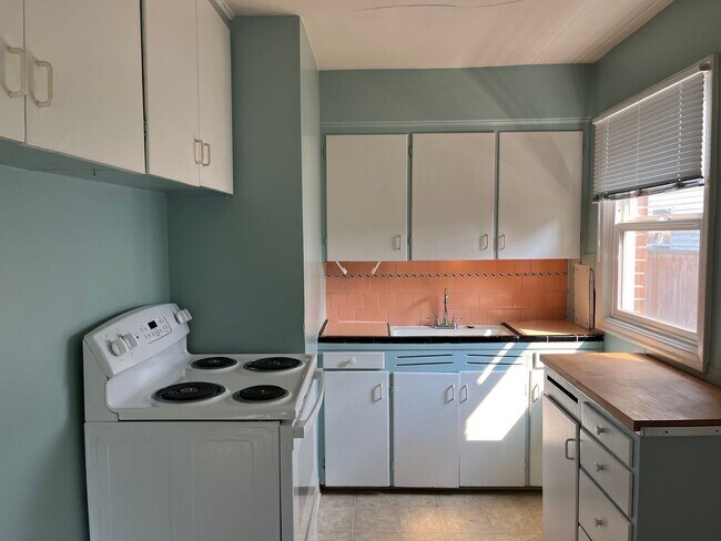 Foto del edificio - Spacious 1 Bedroom Close to N. Mississippi and Alberta! | MOVE IN SPECIAL