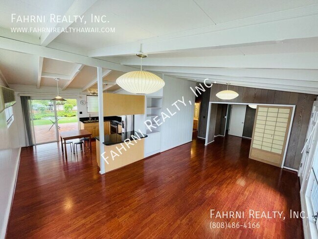 Building Photo - 1472 Kalauipo St