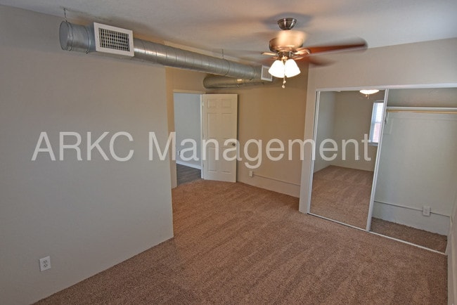 Building Photo - 629 E Armour Blvd