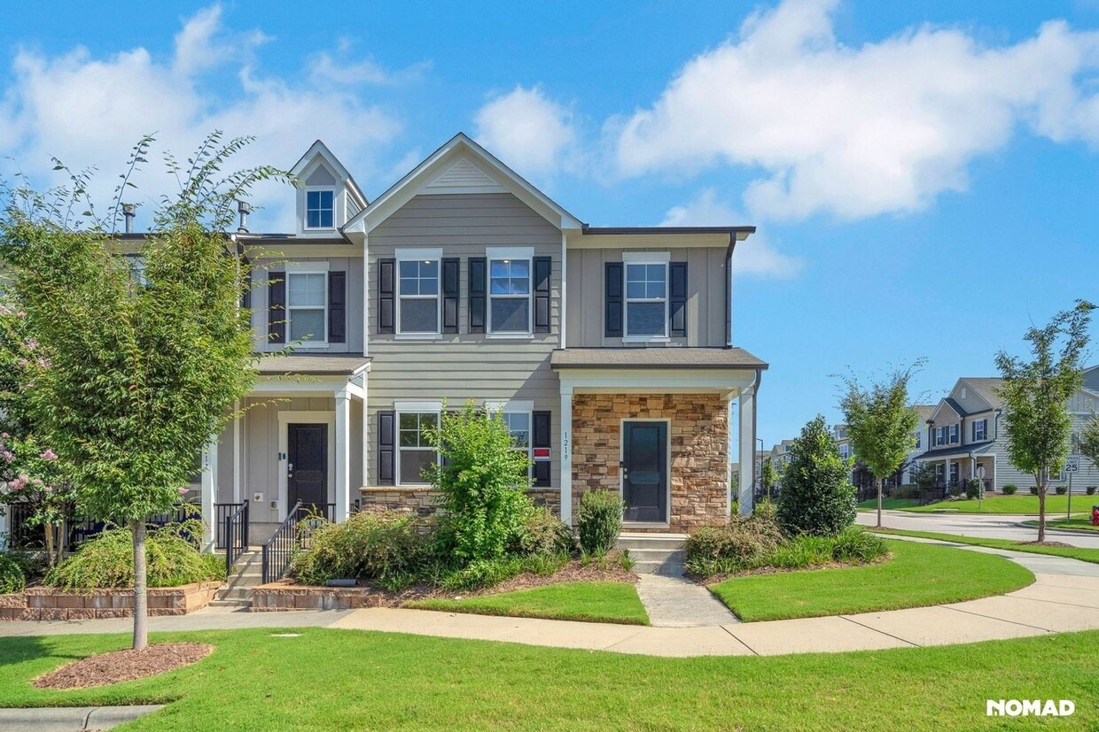 Primary Photo - Spacious 3BR Townhome in Durham