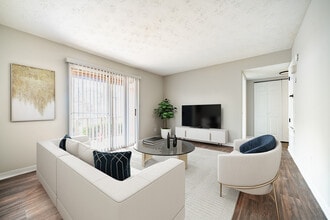 Building Photo - Mountain Place