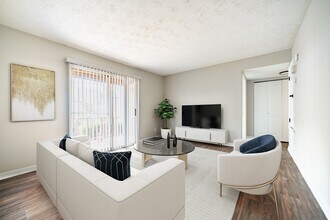 Building Photo - Mountain Place