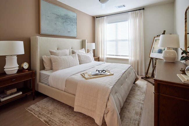 Building Photo - Merritt