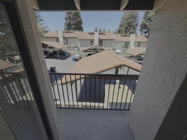 Building Photo - 1662 Parkside Dr