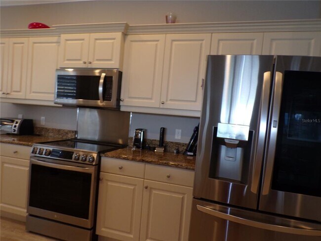 Foto del edificio - 25535 Heritage Lake Blvd