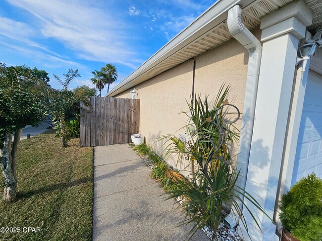 Foto del edificio - 2805 Gwendolen Ct