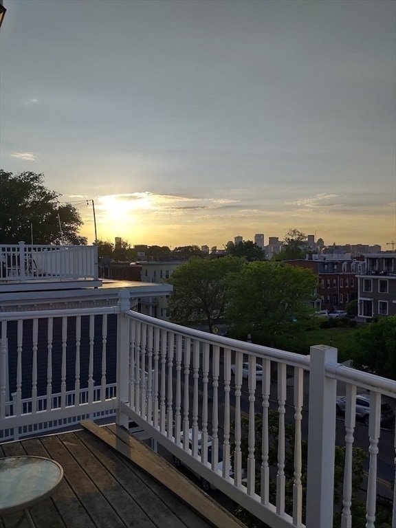 Foto del edificio - 933 E Broadway