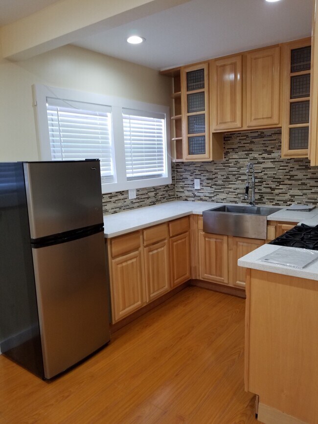 Foto del edificio - 6521 Crenshaw Blvd