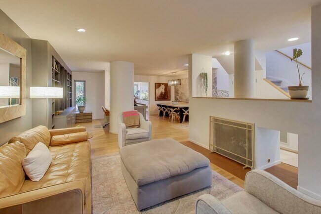 Foto del edificio - 3536 N Marshfield Ave