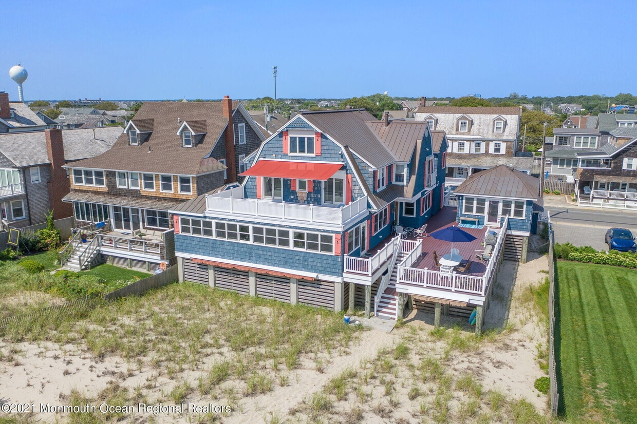 Primary Photo - 409 East Ave