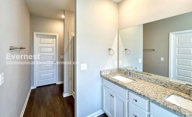 Foto del edificio - Limited Time Special Offer - Waived Admini...