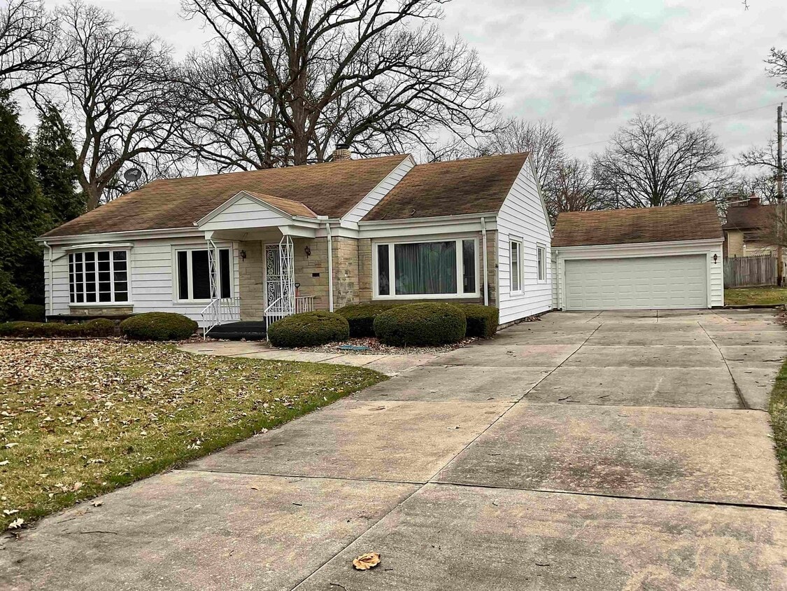 Primary Photo - 3620 Kirkwood Cir