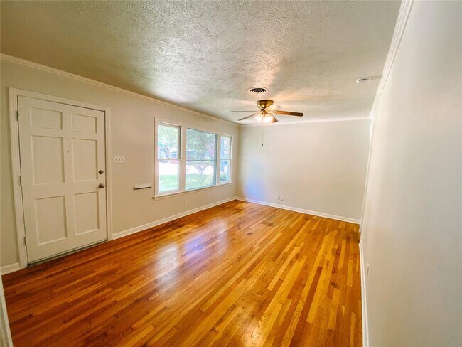 Foto del edificio - 1808 Princeton Ave