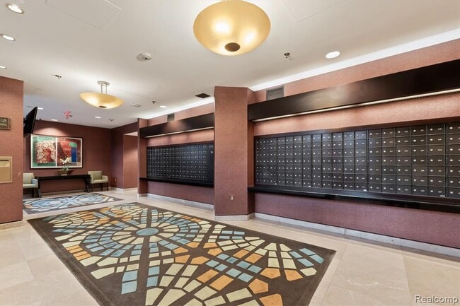 Building Photo - 300 Riverfront Dr