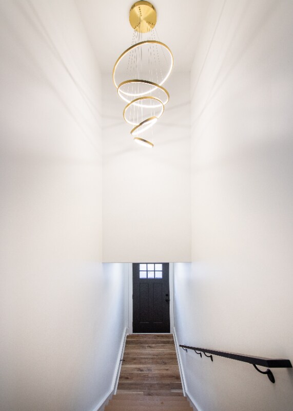 Building Photo - 530-532 E Burnett Ave