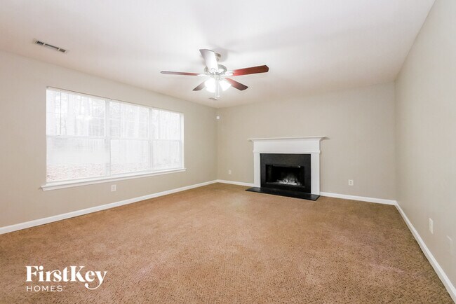 Building Photo - 5635 Isleworth Way