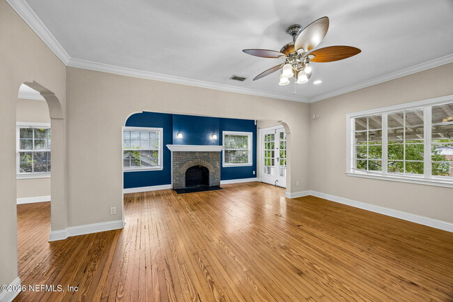 Building Photo - 3643 Herschel St