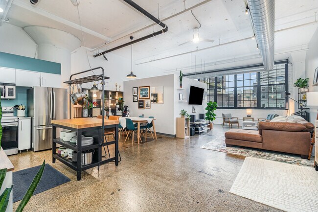 Foto del edificio - 500 Robert St N