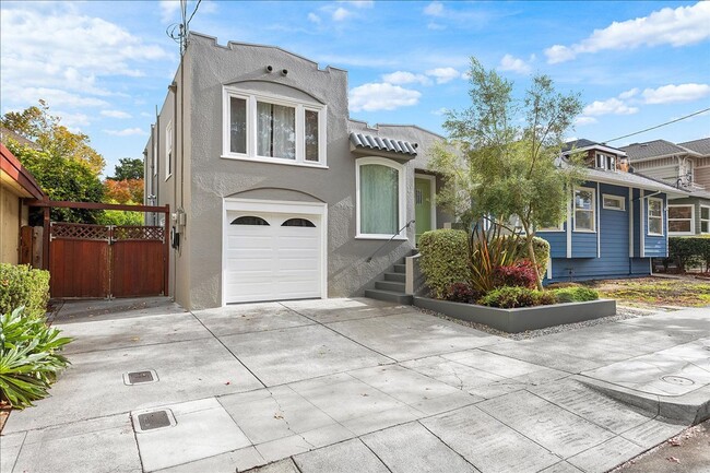 Photo - 1434 Paru St House