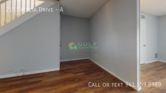 Foto del edificio - 2151 Alicia Dr