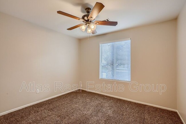 Building Photo - 5531 Los Lobos St