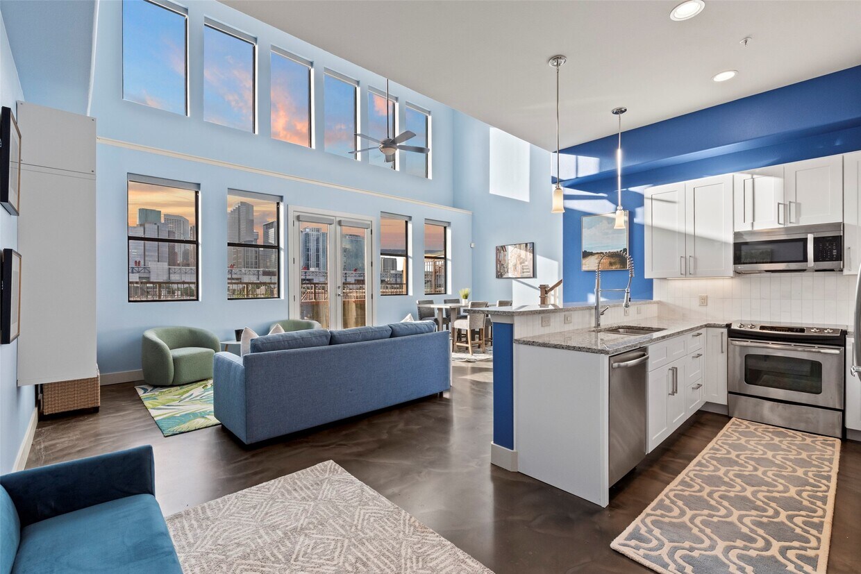Foto principal - 2323 Polk St