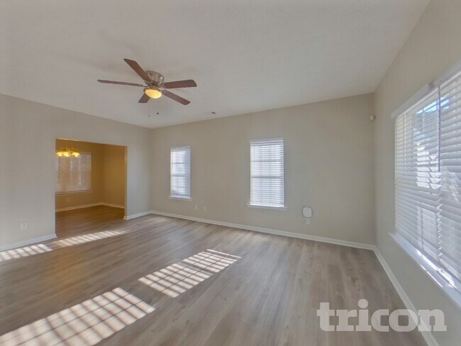 Foto del edificio - 272 Prescott Ct