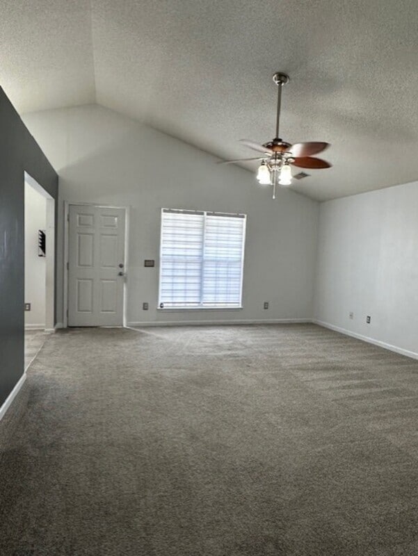 Foto del edificio - 117 Kelberry Ct