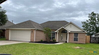 Building Photo - 5005 Warwicke Dr