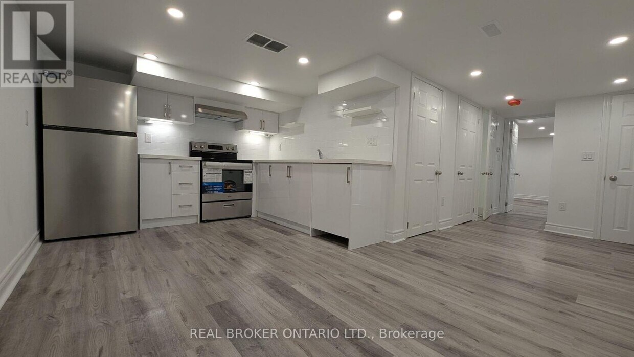 Photo principale - 1150 Woodbine Ave