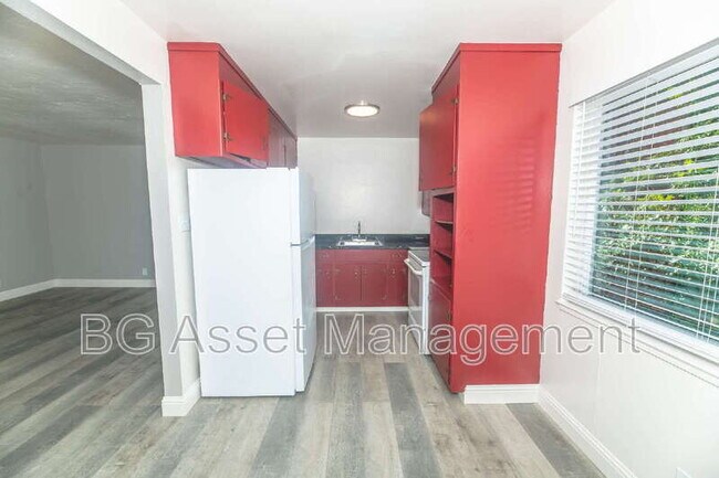 Foto del edificio - 314 Rodeo Ave