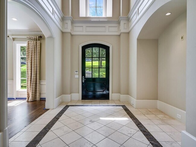 Foto del edificio - 4304 Green Cliffs Rd
