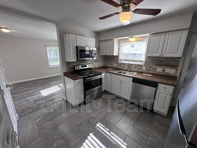 Foto del edificio - 7005 La Boiteaux Ave