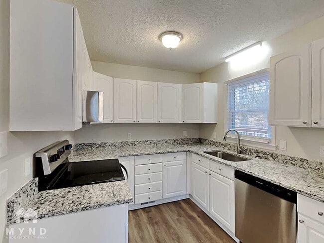 Foto del edificio - 400 Miller Rd