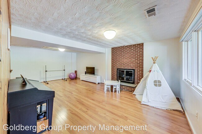 Foto del edificio - 3 br, 2 bath House - 6515 E Halbert Rd