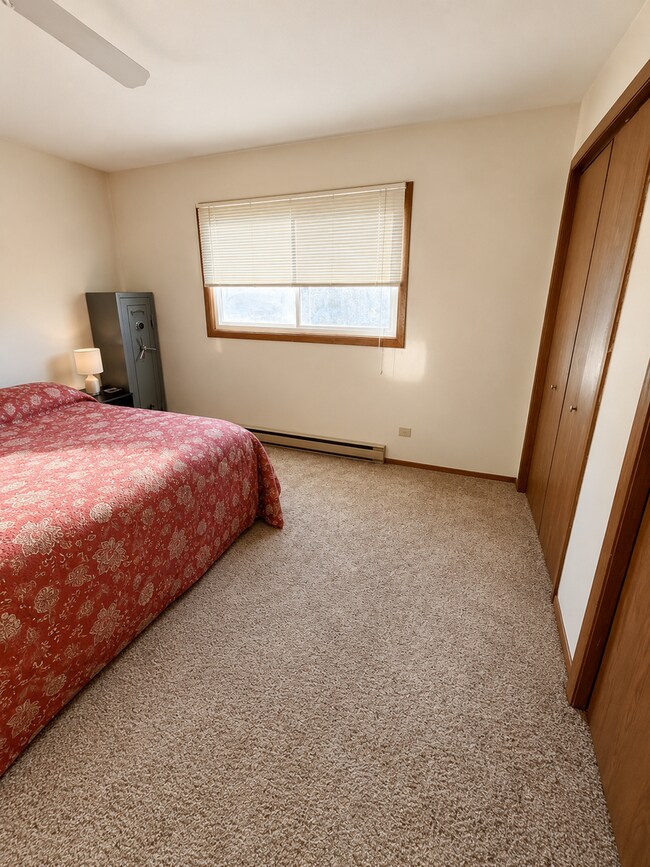 Foto del edificio - 1040 Terrace Dr