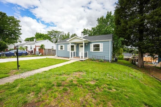 Building Photo - 3304 Burgundy Road