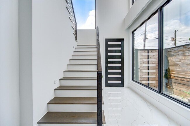 Foto del edificio - 1410 Fairview St