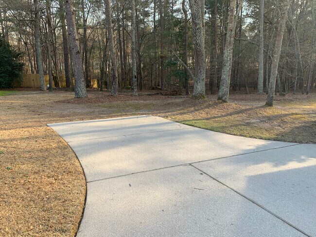 Foto del edificio - 220 Buck Point Ct