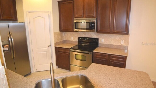 Foto del edificio - 15342 Oak Apple Ct